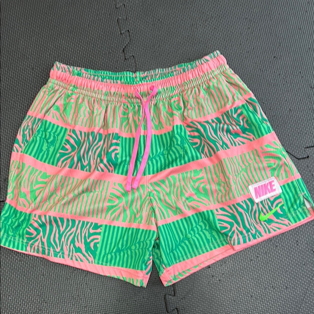 Nike mens crazy cool summer Hawaiian print training basketball shorts